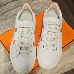 Hermès White Orange Leather Logo Lace Up Sneakers Men’s EU 40.5 Casual